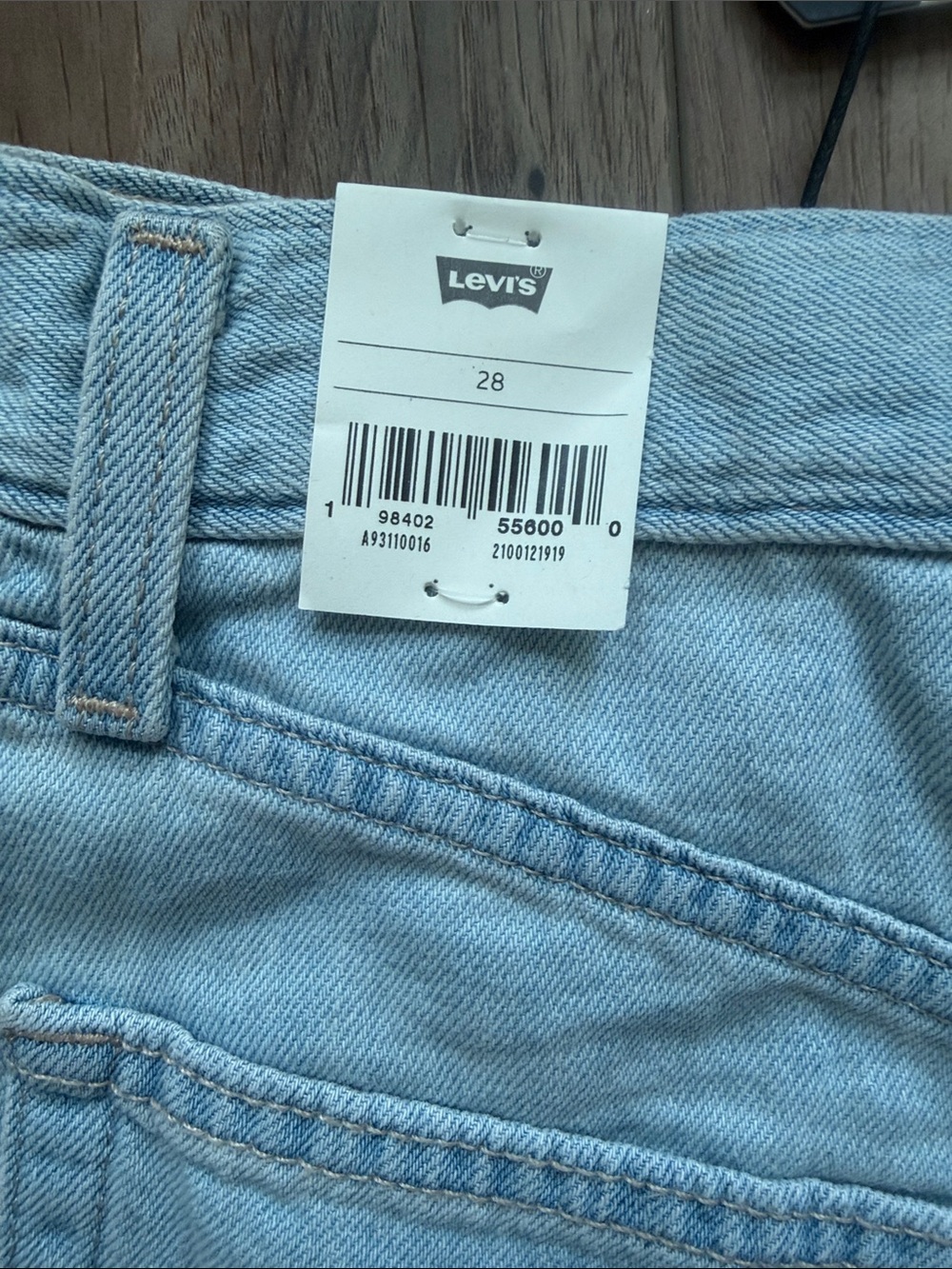 Levi's High Baggy Linen+ Denim Lightweight Shorts Light Blue Wash NWT 28 - Picture 6 of 10